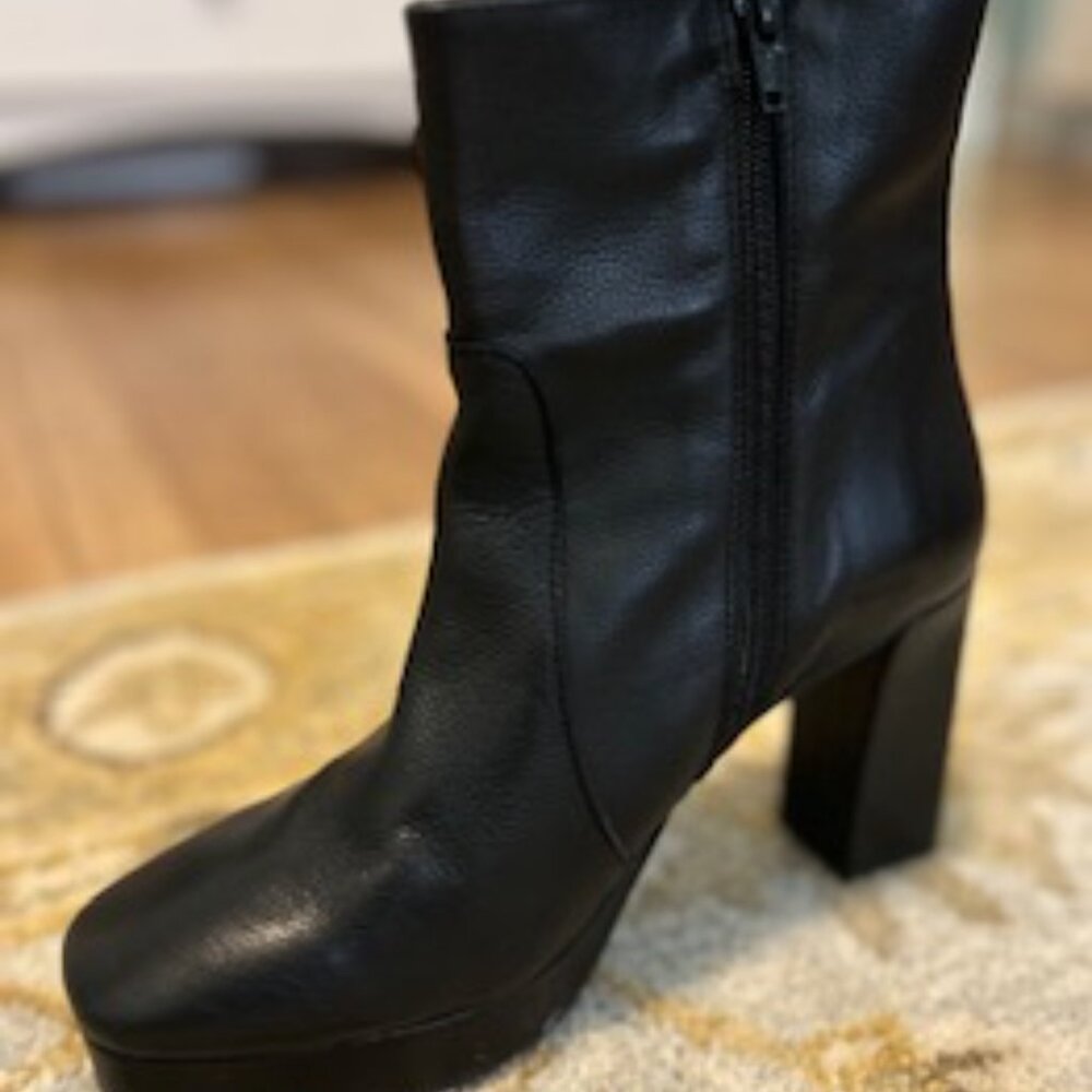 Italian Designer Leather Ankle Platform Boots Size 7---Brand New! - Picture 3 of 12